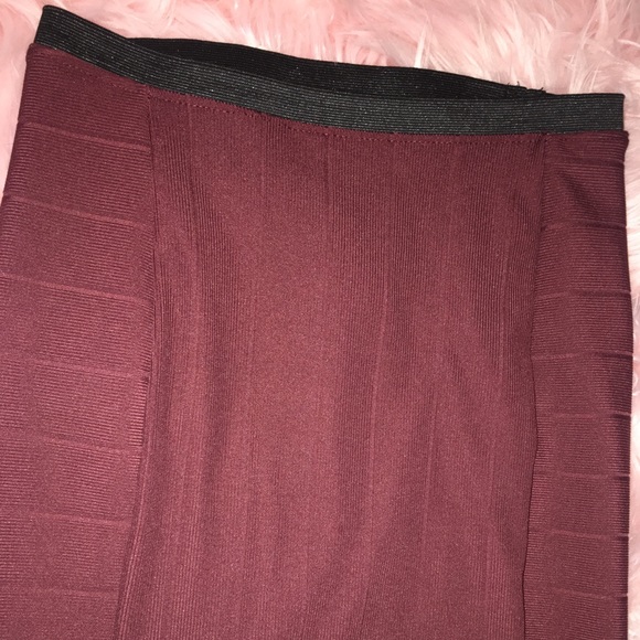 🔻Z A R A Burgundy midi skirt 🔻 - Picture 4 of 6